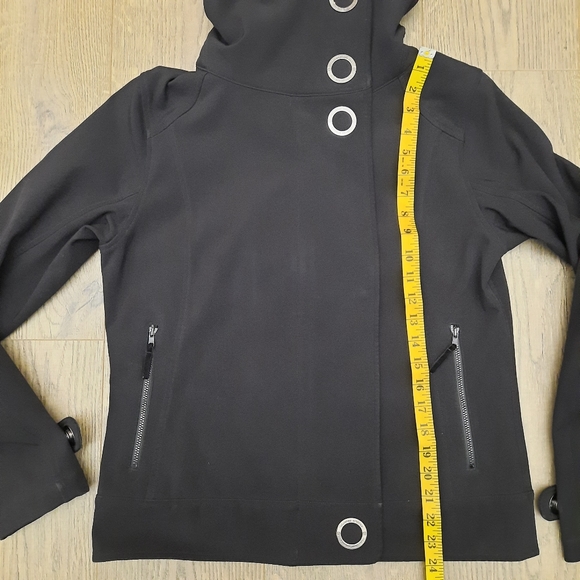 Lululemon Audrey Black Softshell High Collar Button Snap Outerwear bomber jacket - Picture 7 of 12